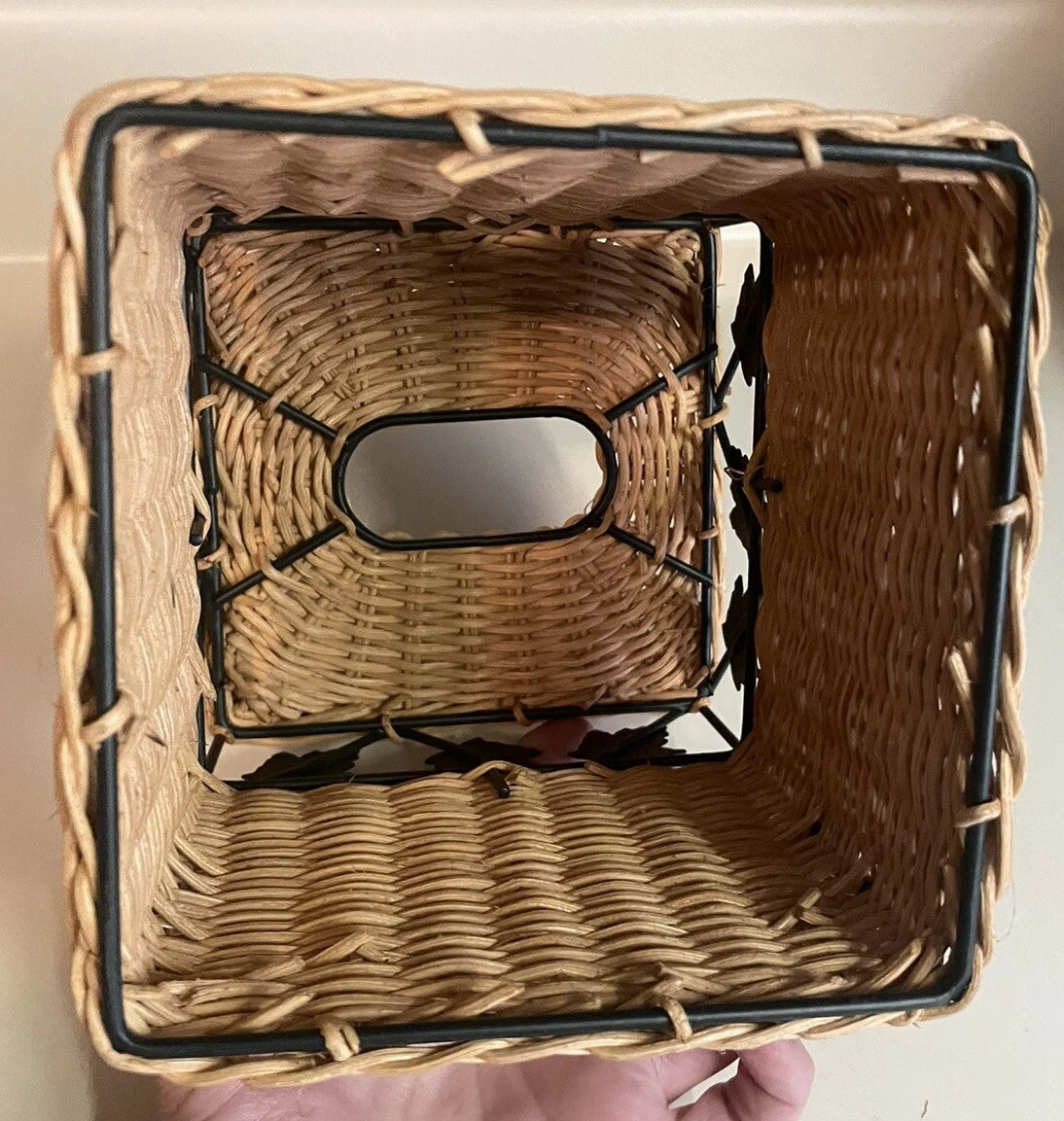 Springs Vintage Wicker/Rattan & Metal Ivy Leaf Vine Natural Tissue Box Cover | eBay