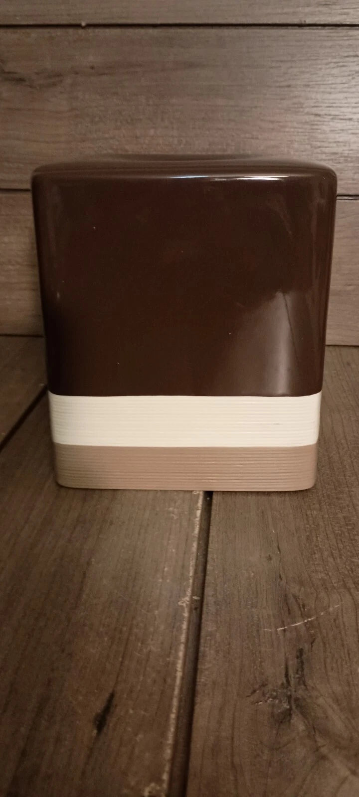 DKNY Donna Karan Tissue Box Cover Brown White Beige | eBay