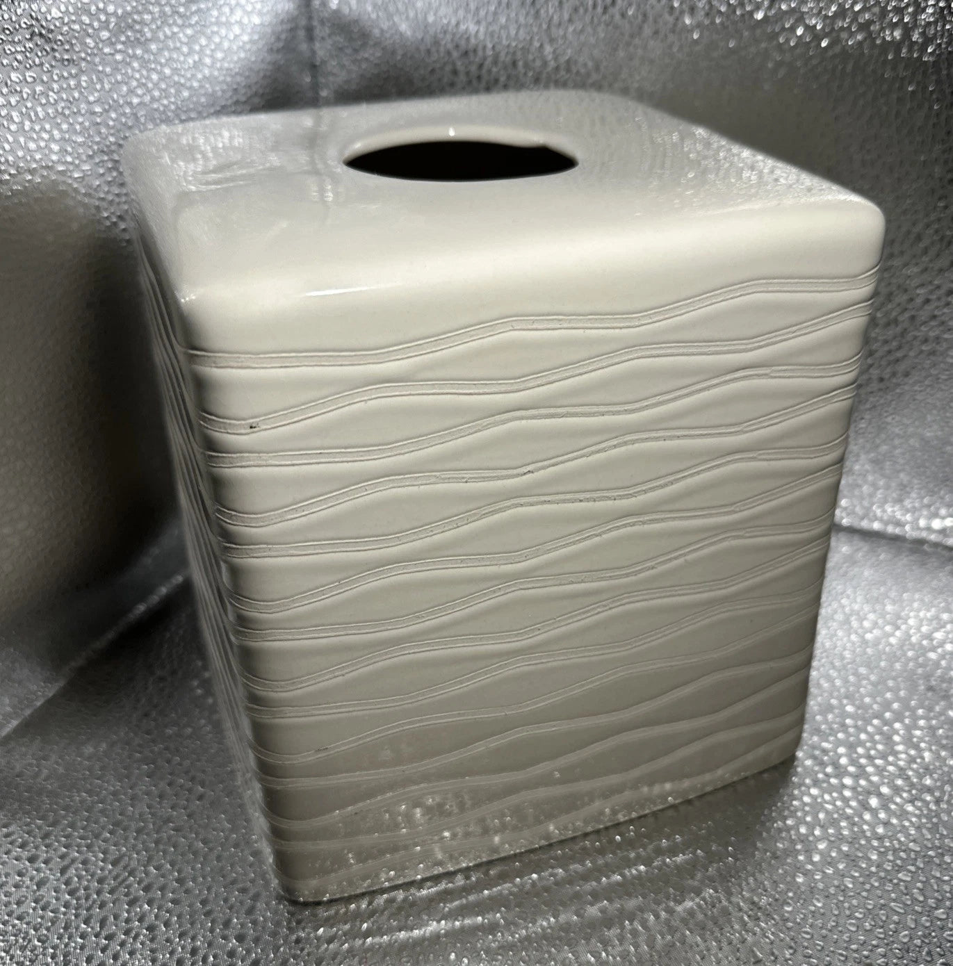 Croscill “Aqualonia” Tissue Box Cover Lines Textured Ribbed Ceramic | eBay