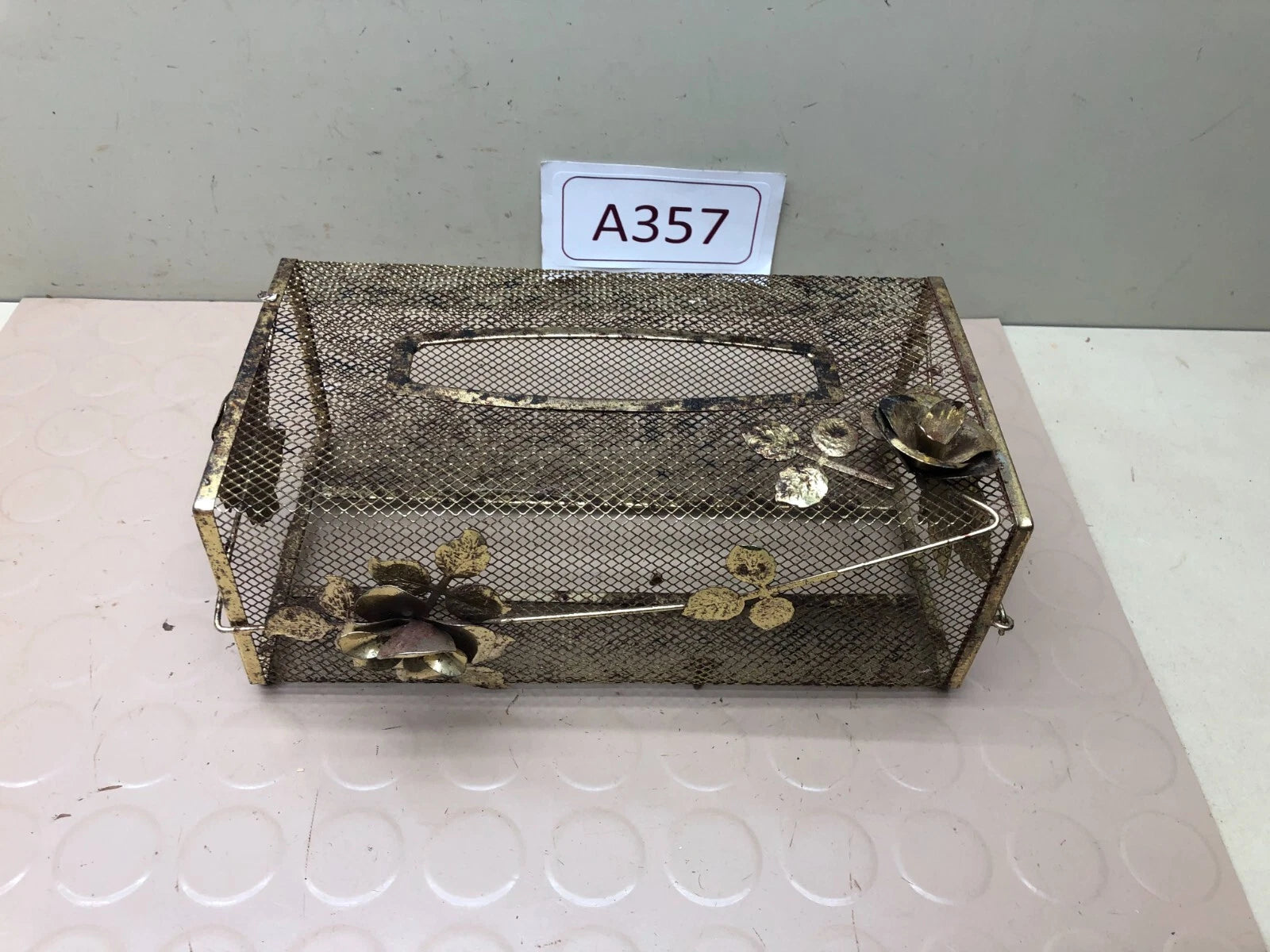 Vintage Tissue Box Cover Gold-Tone With Roses Metal Mesh Vanity Kleenex Holder | eBay