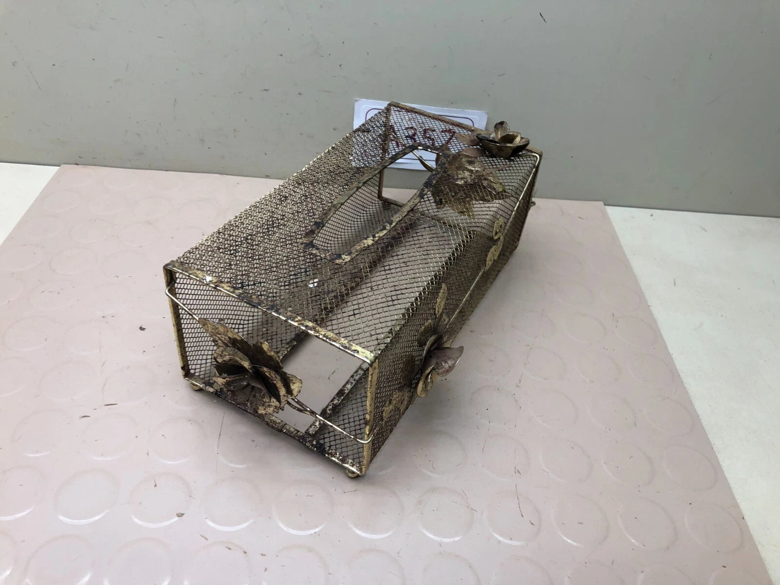 Vintage Tissue Box Cover Gold-Tone With Roses Metal Mesh Vanity Kleenex Holder | eBay