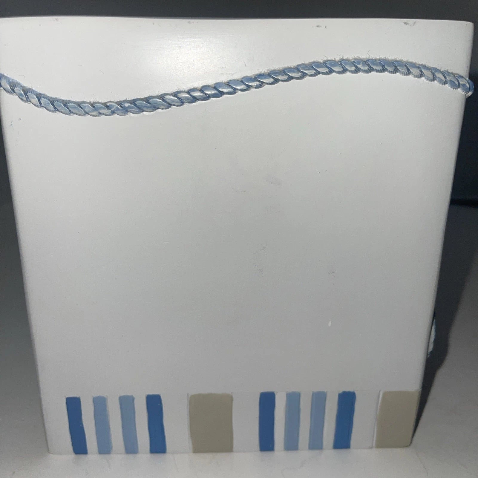 Avanti Linens Island View Tissue Box Cover Blue and Beige H 5 3/4"x D 5 1/4" | eBay