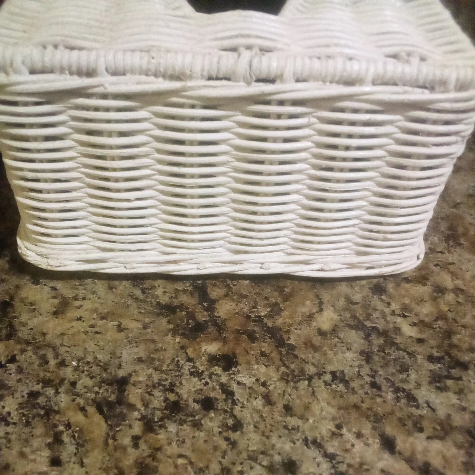 Vintage White Wicker Rattan Tissue Box Holder Cover - Cottage Core | eBay