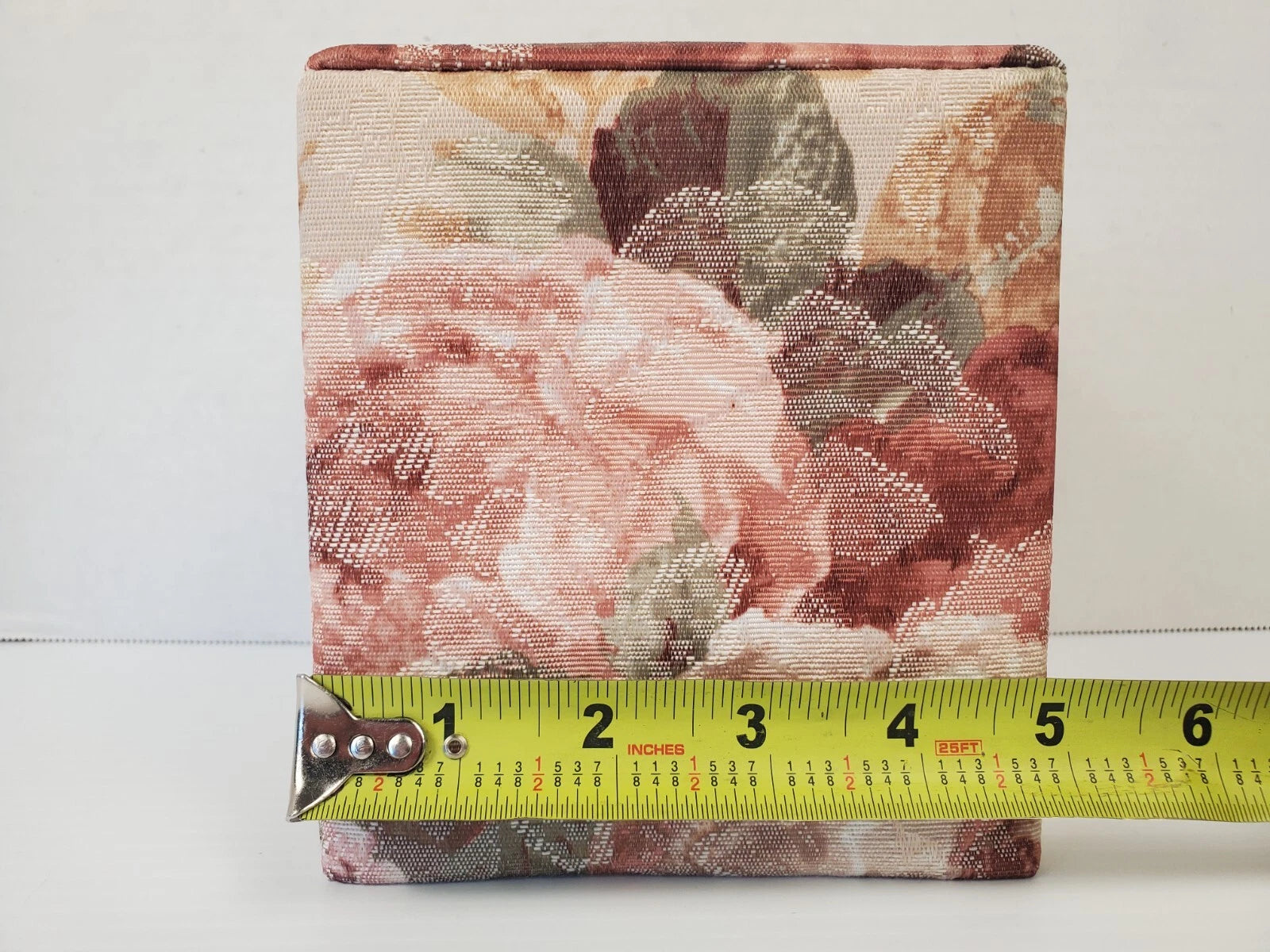 Croscill Cotswold Tissue Box Cover Floral Tapestry Fabric Shabby Chic Cottage | eBay