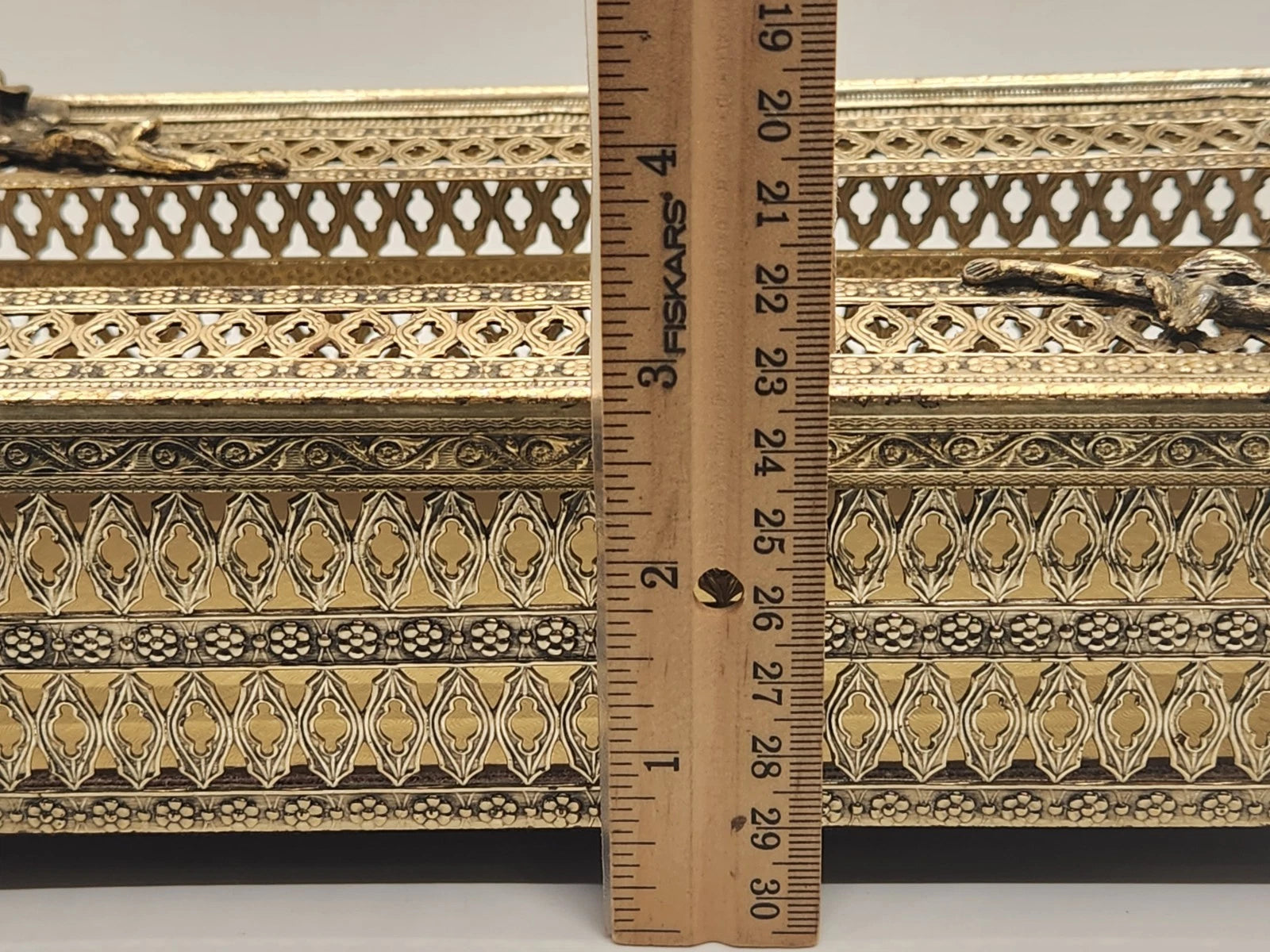 Vintage Gold Filigree Hollywood Regency Claw Footed w/Roses Tissue Box Holder | eBay