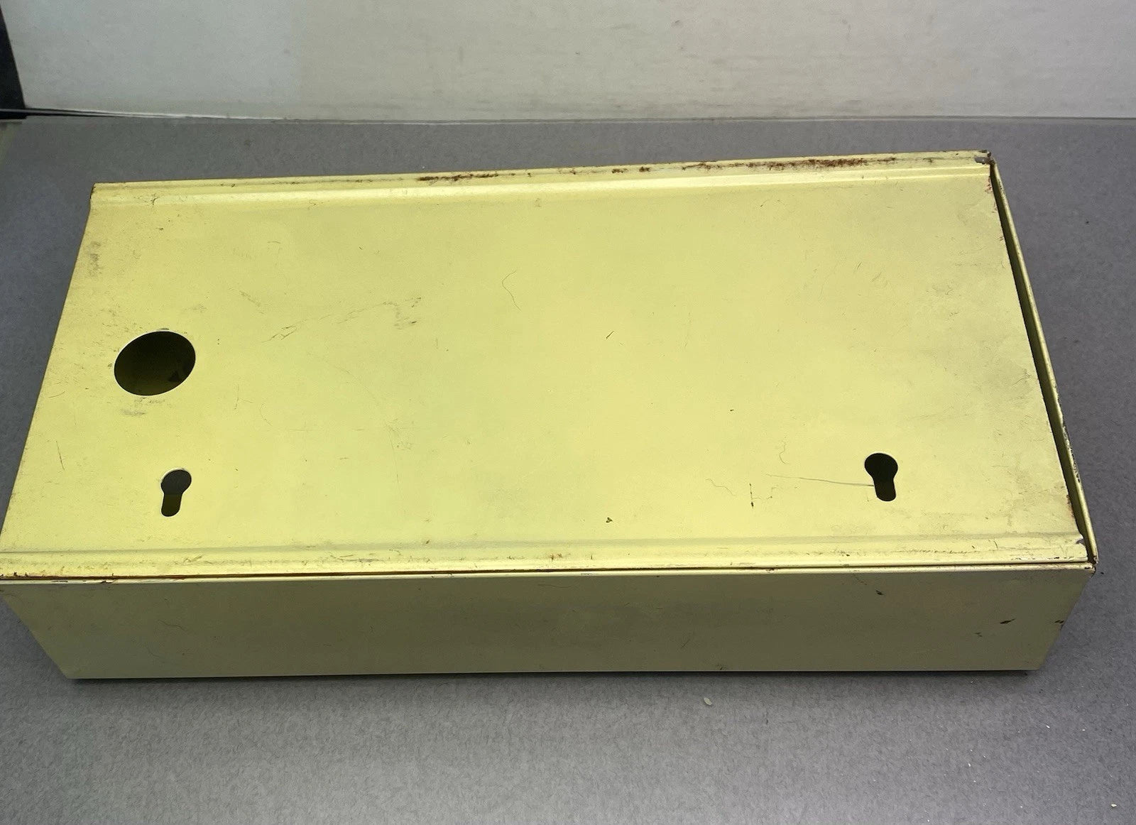 Vintage Midcentury Metal Kleenex Tissue Holder Flowers | eBay