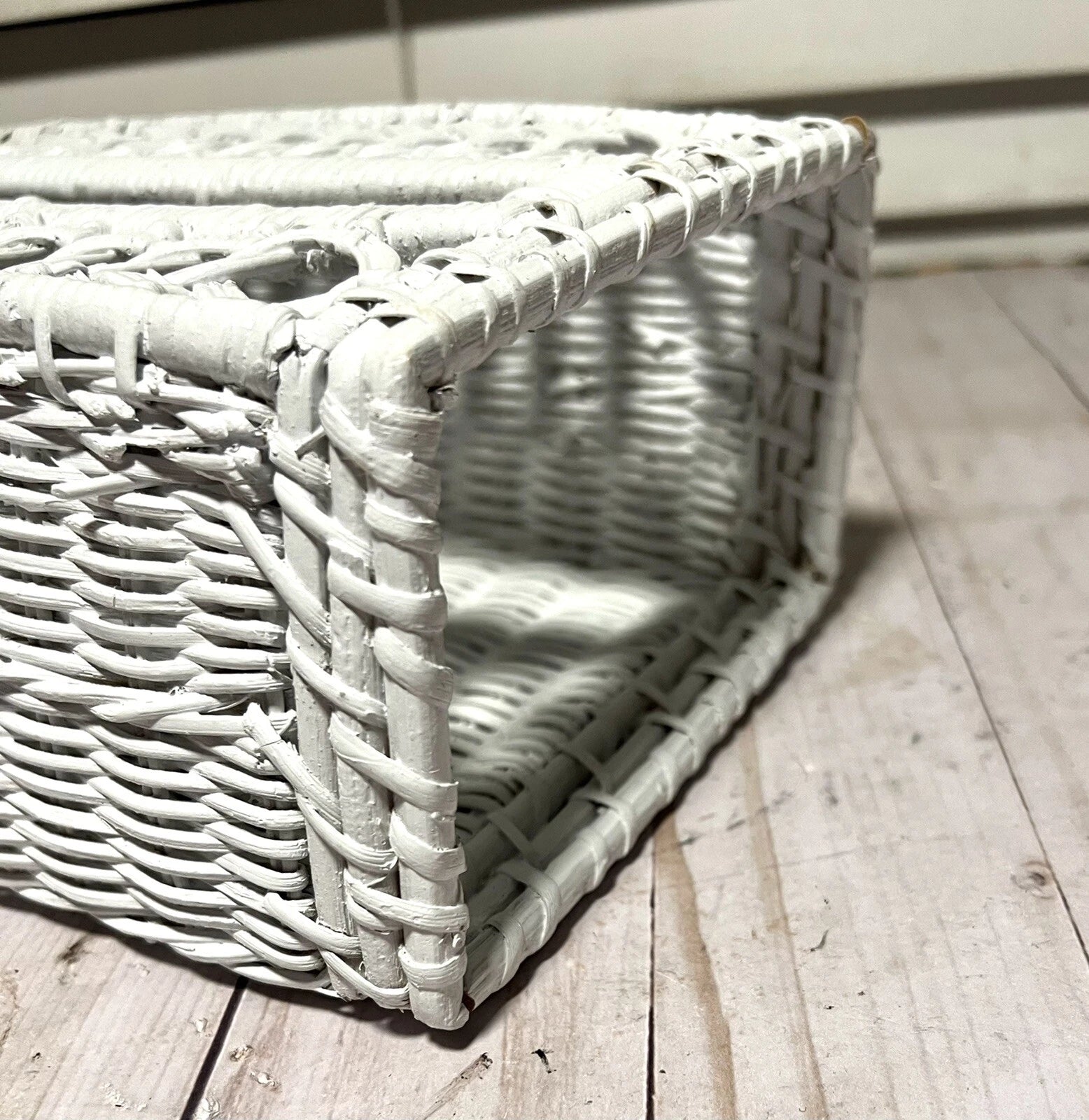 Vintage Woven Wicker Rattan White Tissue Box Cover Farmhouse Style 10x5 | eBay