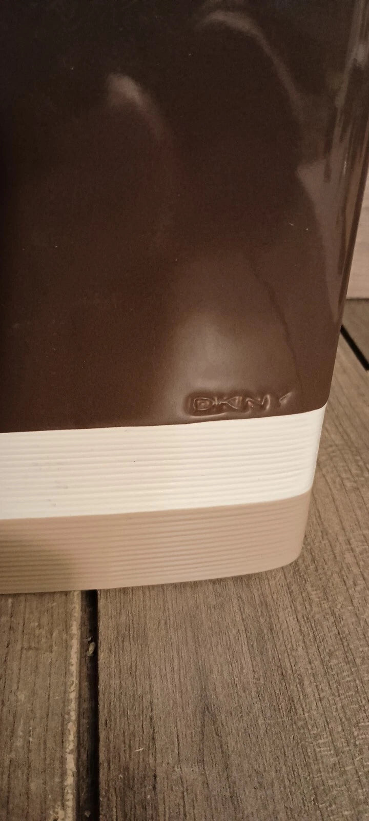 DKNY Donna Karan Tissue Box Cover Brown White Beige | eBay