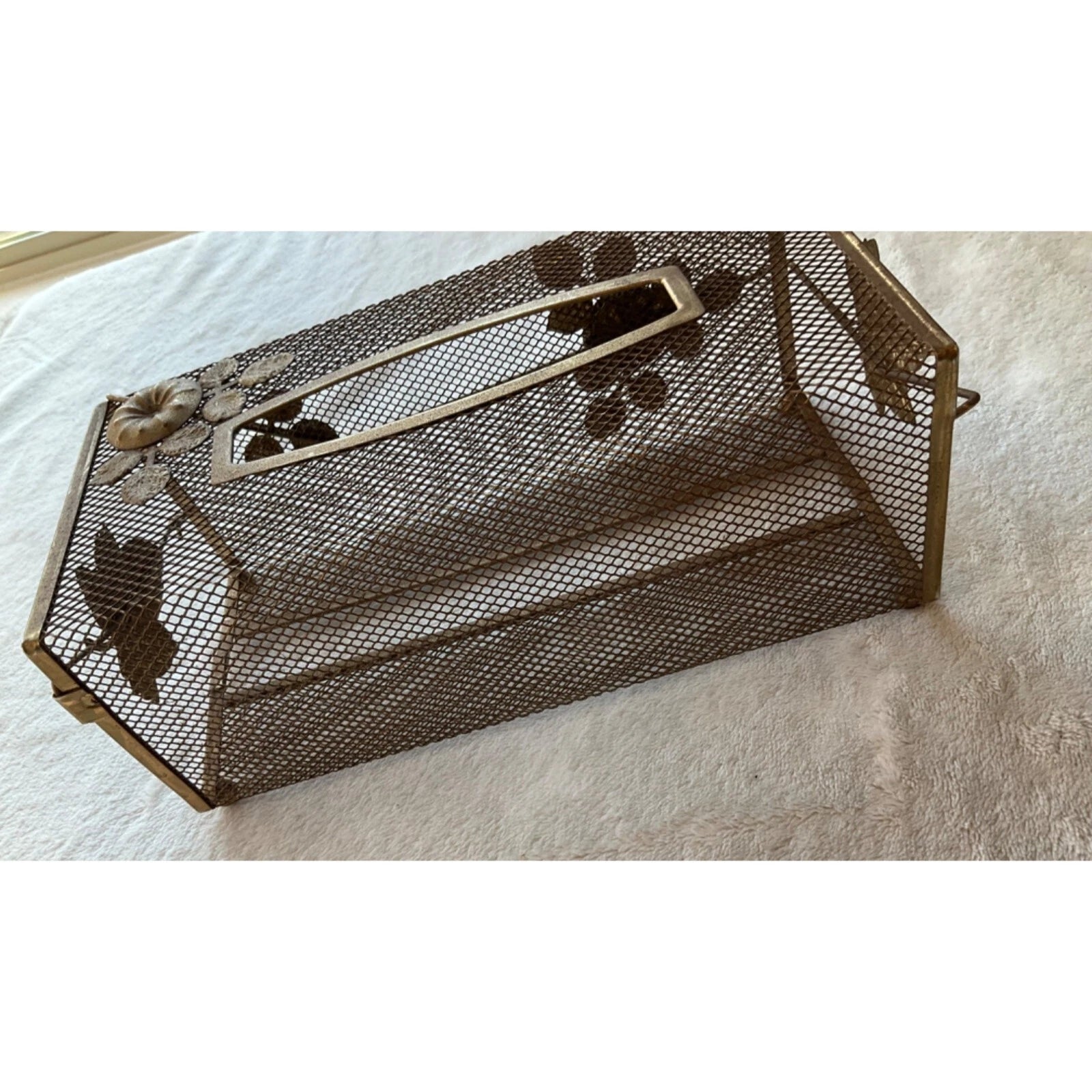 VTG MCM Tissue Box Cover Gold Tone Wire Mesh Hollywood Regency Leaves Flowers 3D | eBay