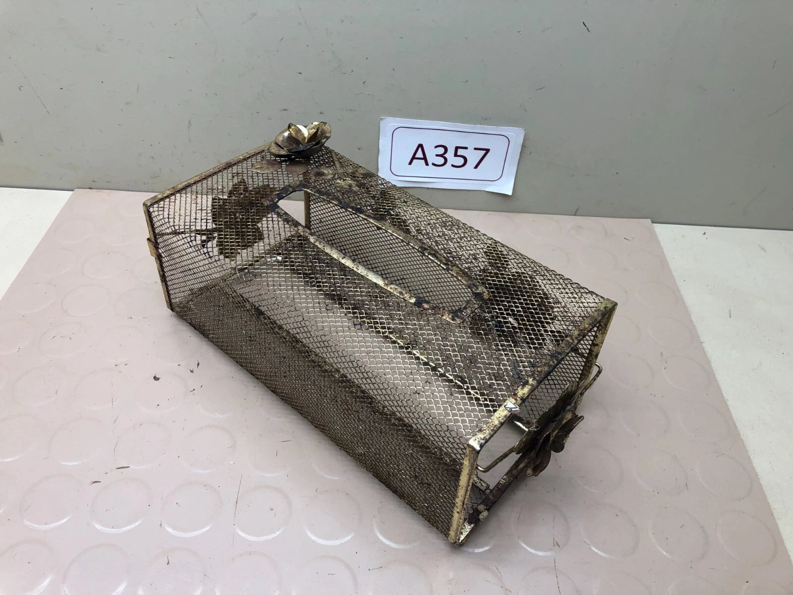 Vintage Tissue Box Cover Gold-Tone With Roses Metal Mesh Vanity Kleenex Holder | eBay