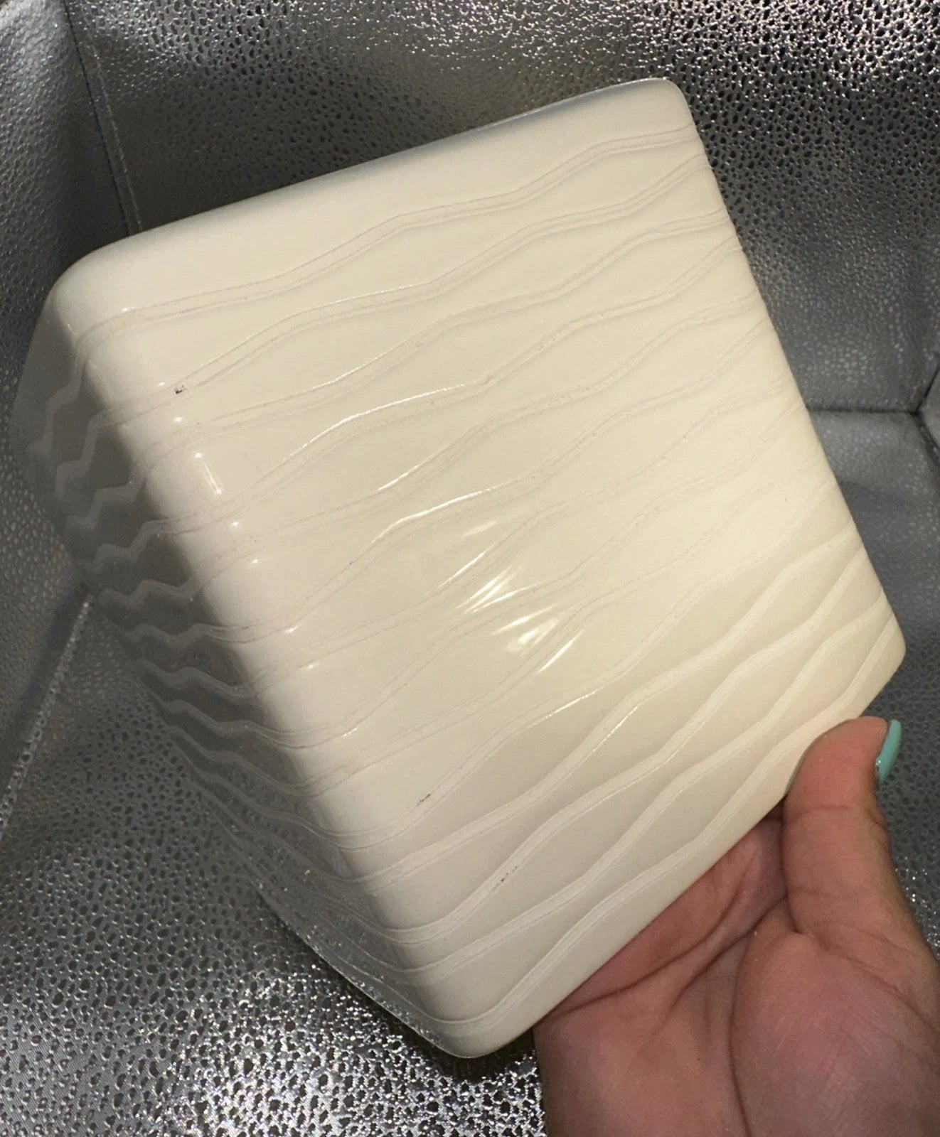 Croscill “Aqualonia” Tissue Box Cover Lines Textured Ribbed Ceramic | eBay