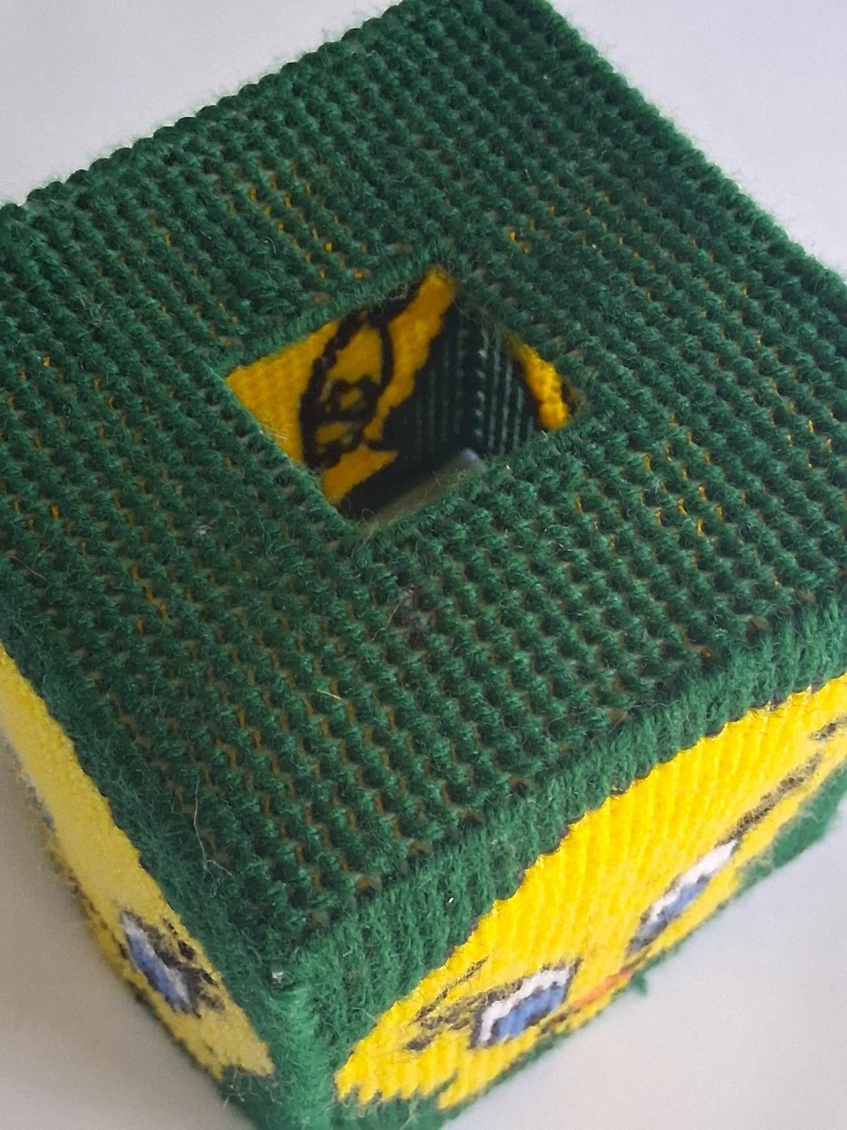 Tissue Box Cover Tweety Bird Nursery Classroom Yarn Cross Stitch Handmade Green | eBay