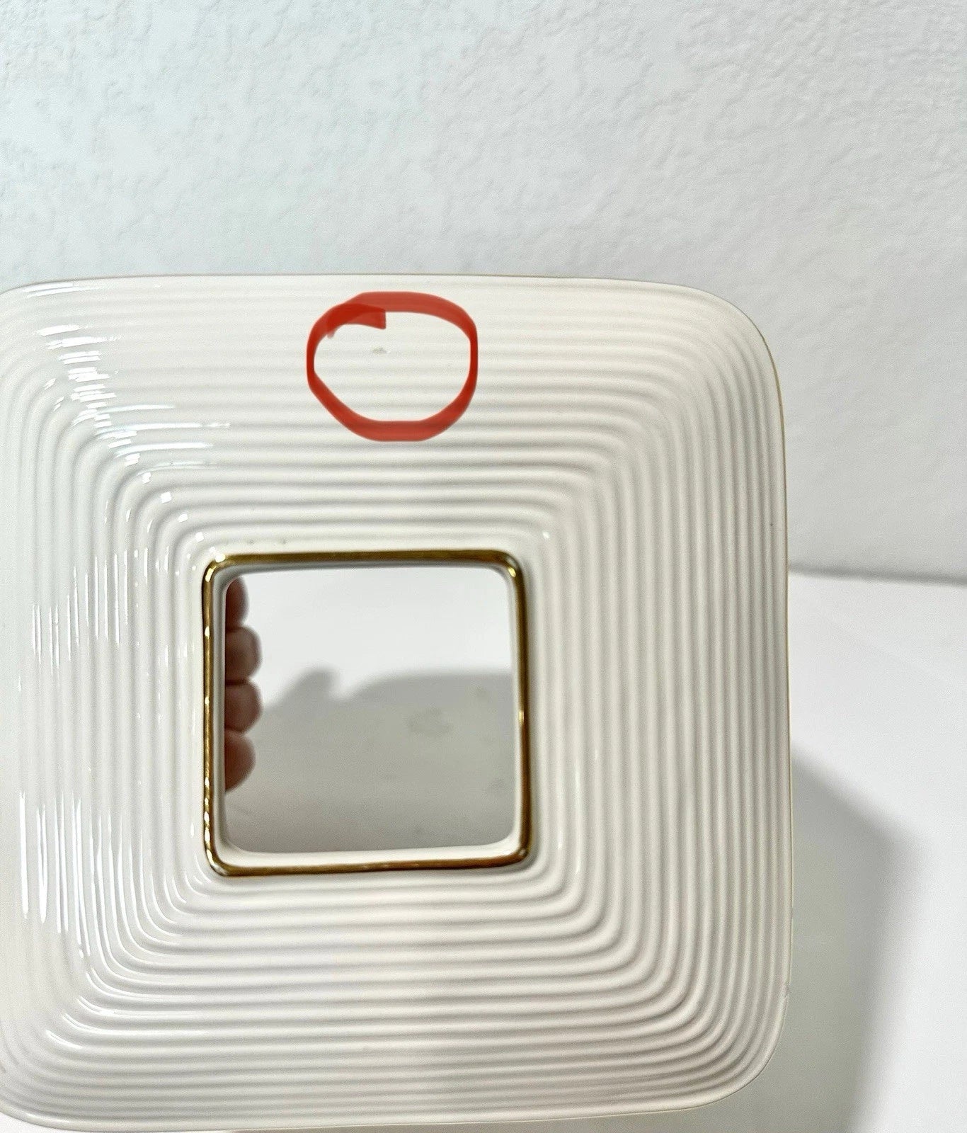 Charter Club Home Classic Ribbed Tissue Holder White /Gold Trim Preowned | eBay