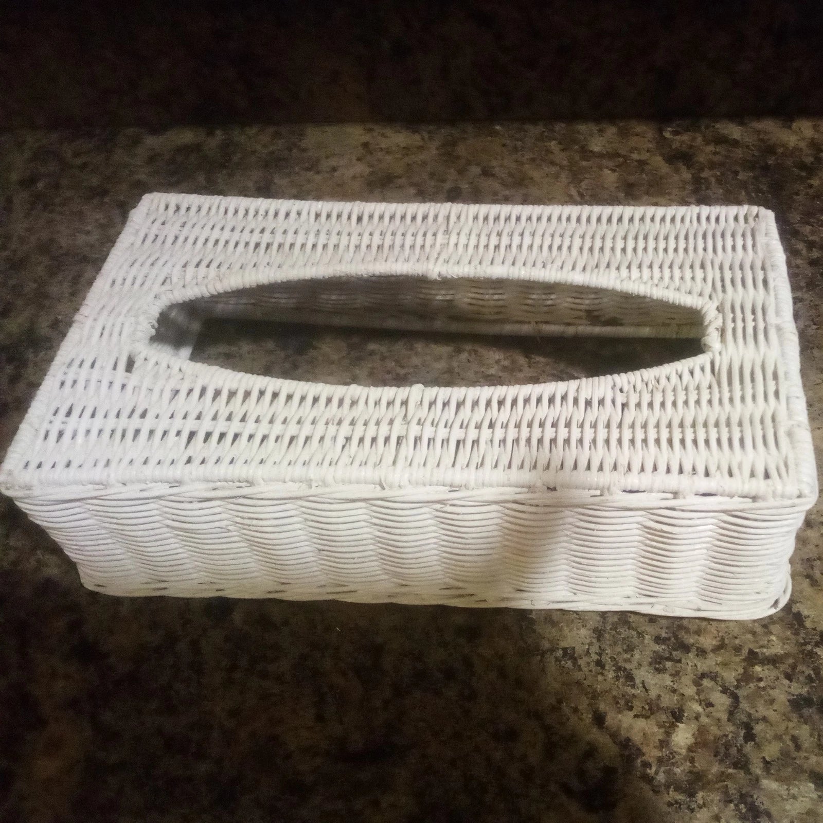 Vintage White Wicker Rattan Tissue Box Holder Cover - Cottage Core | eBay