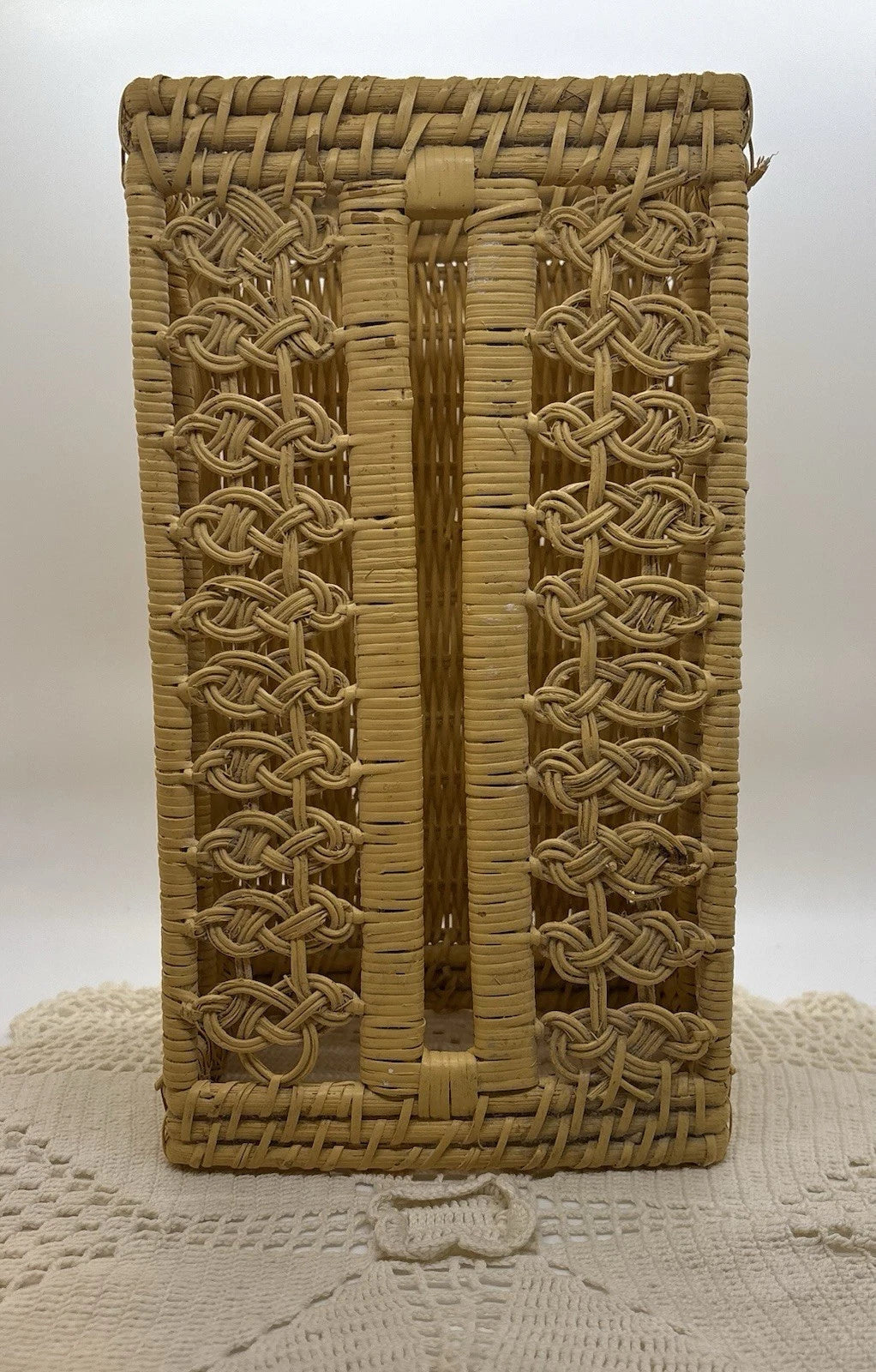 Vintage Wicker Rattan Tissue Box Cover Holder 10x5 Boho Cottagecore Grannycore | eBay