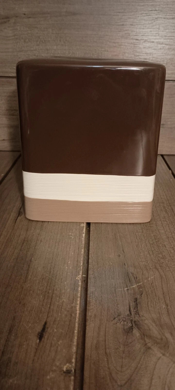 DKNY Donna Karan Tissue Box Cover Brown White Beige | eBay