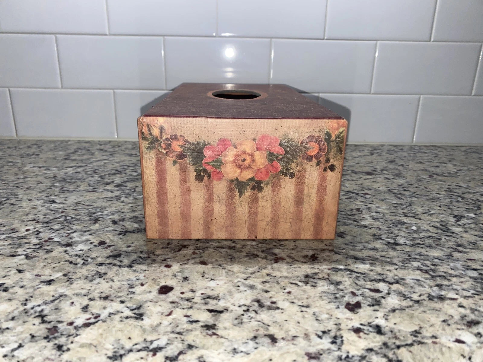 Bob's Boxes “Floral Swag” Tissue Box Cover Holder Susan A Winget Primitive | eBay