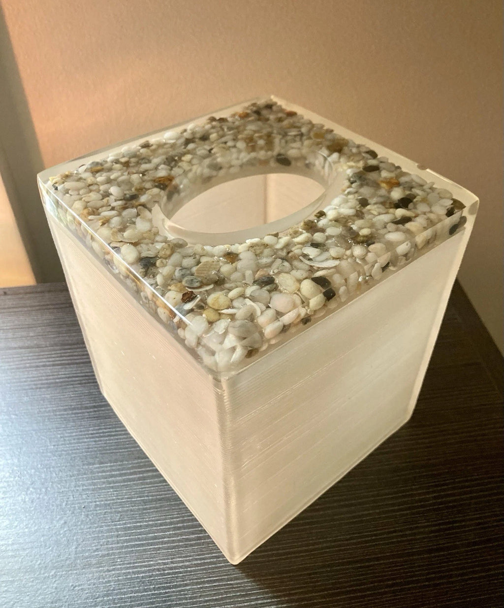 Vintage MCM Lucite Tissue Box Cover With Pebbles And Shells | eBay