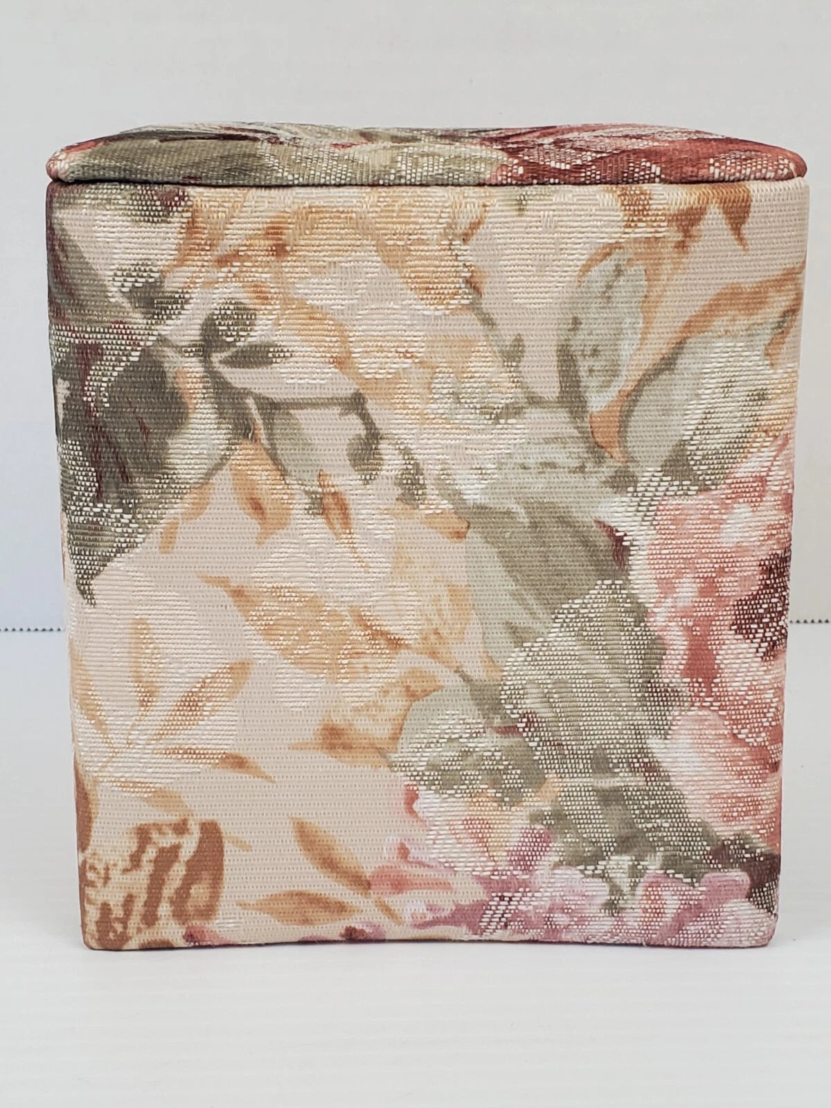 Croscill Cotswold Tissue Box Cover Floral Tapestry Fabric Shabby Chic Cottage | eBay