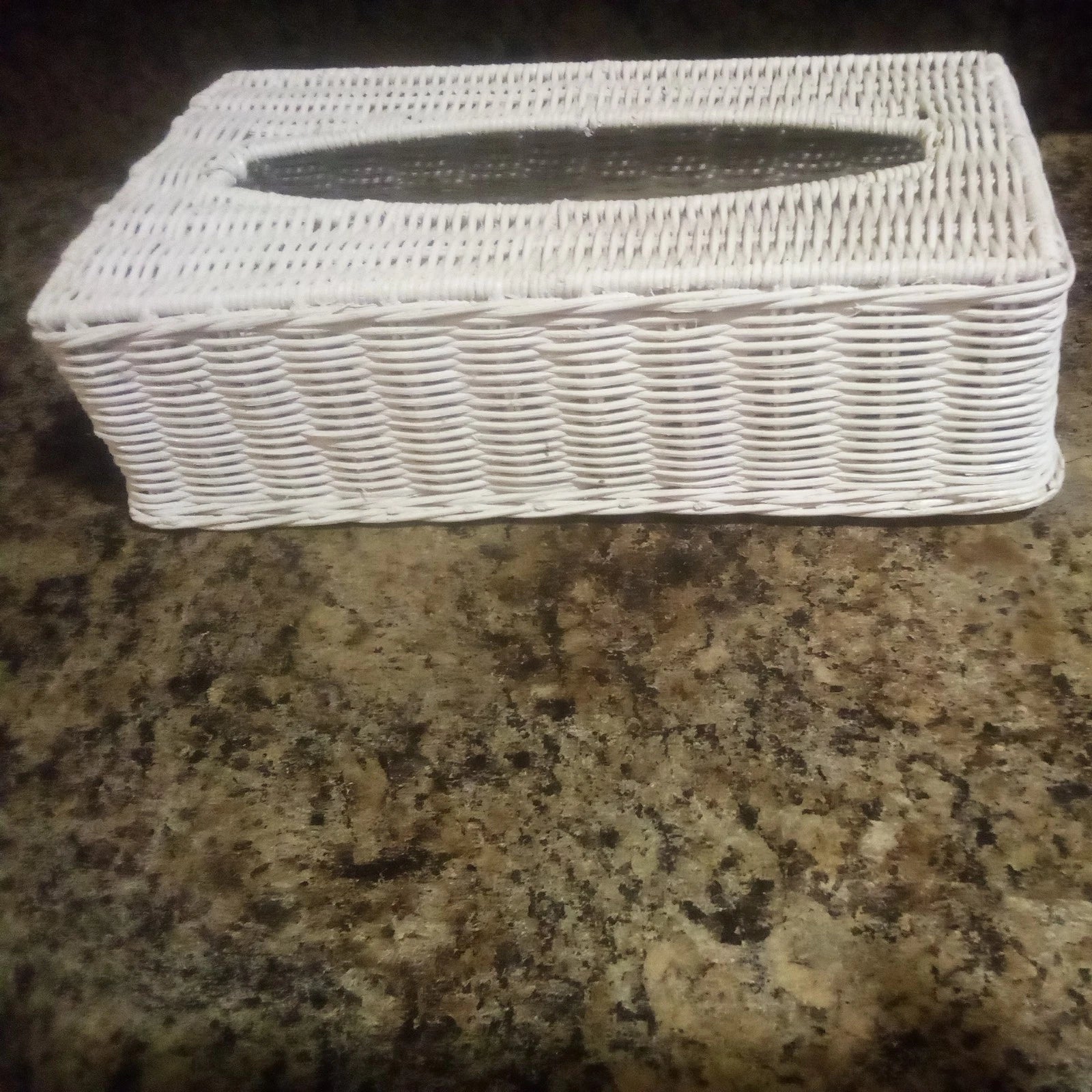 Vintage White Wicker Rattan Tissue Box Holder Cover - Cottage Core | eBay