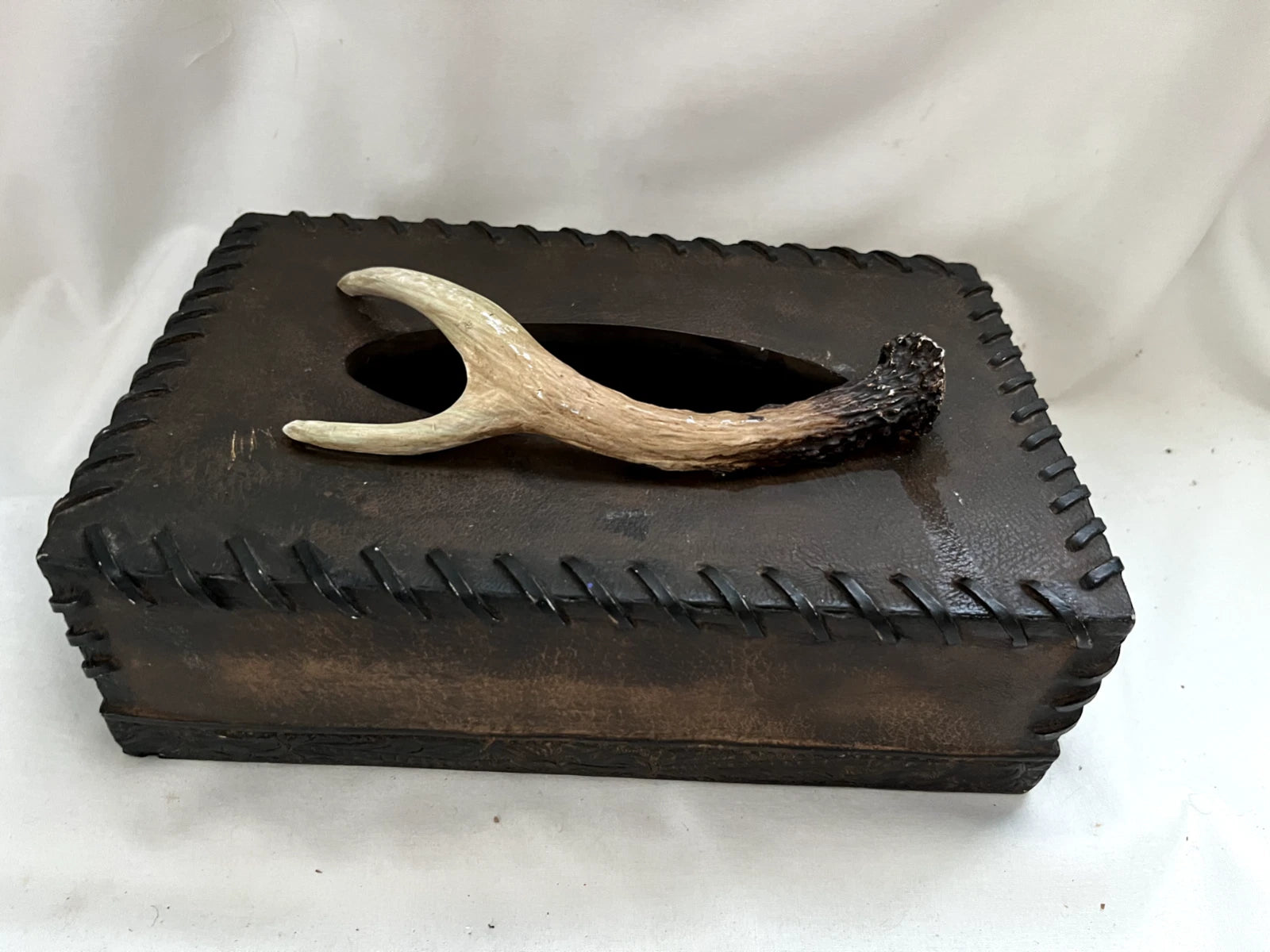 Big Sky Carvers Montana Deer FAUX Antlers Tissue Box Cover Holder Sculpture | eBay
